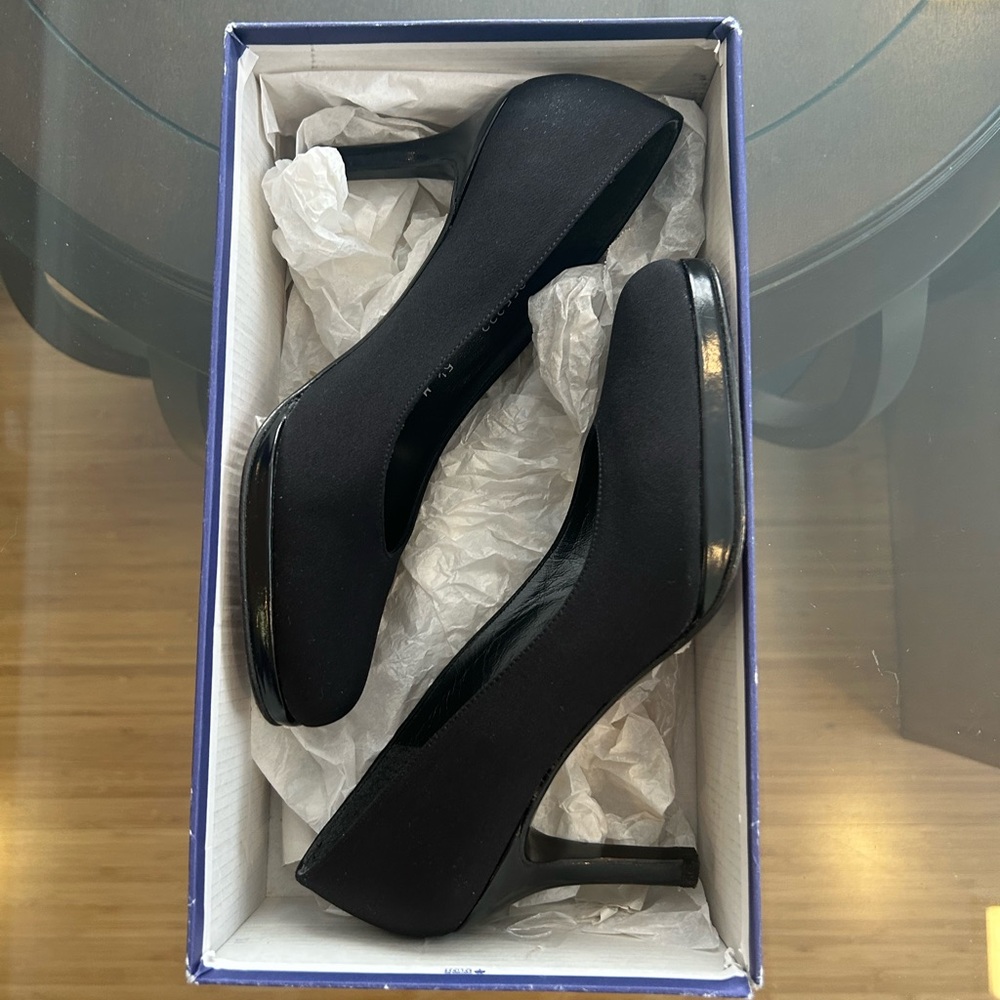 Stuart Weitzman Classic Black Heels